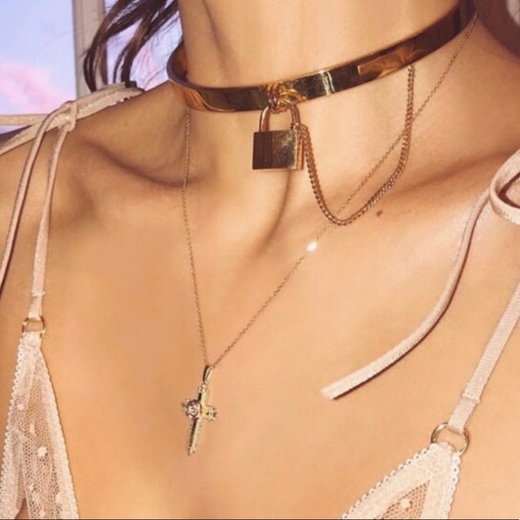ARE YOU AM I Jewelry - ARE YOU AM I LILAH CHOKER🖤